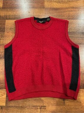 Vintage Bachrach Made in Italy Merino Wool
Blend Sweater Vest Size Large Red